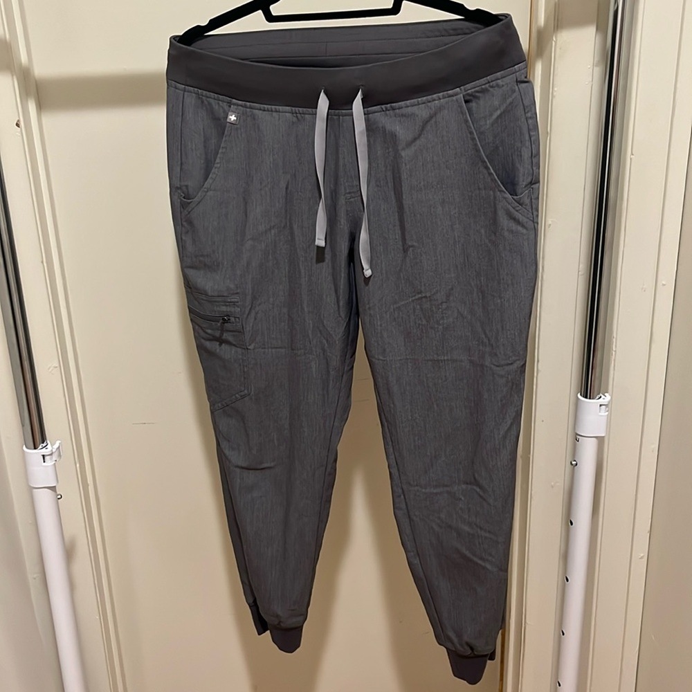 Figs Zamora joggers Medium petite color graphite